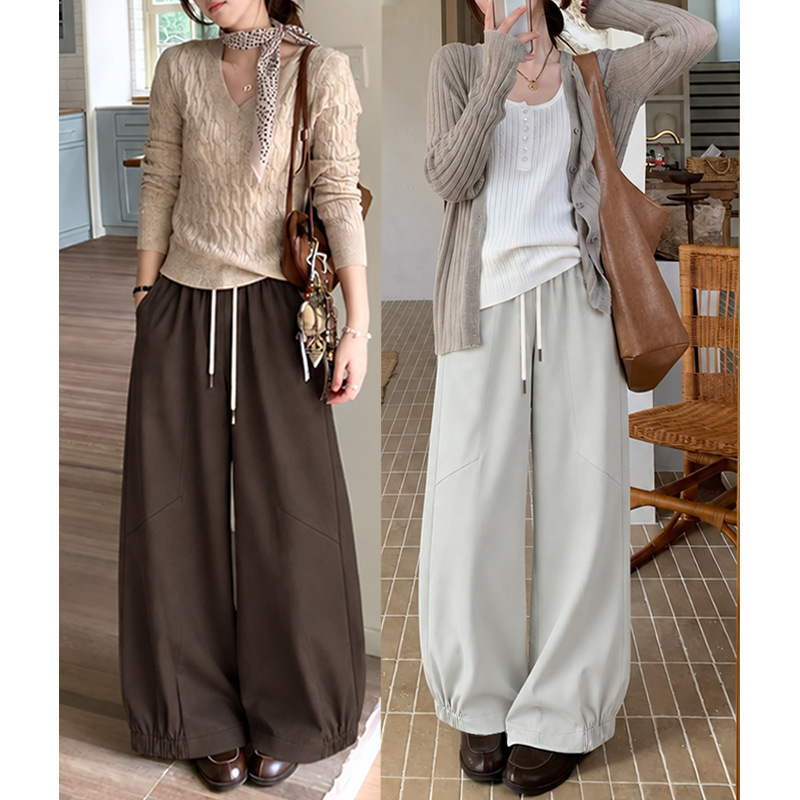 Autumn new Korean-style high-waisted wide-leg pants for women, featuring an elastic waistband, a relaxed and loose fit, and versatile, nine-point length straight-leg design Autumn new Korean-style high-waisted wide-leg pants for women, featuring an elastic waistband, a relaxed and loose fit, and versatile, nine-point length straight-leg design