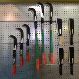 其他刀;镰刀;锹