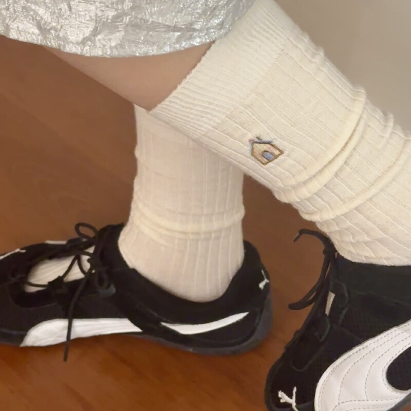Autumn and Winter New Style Mulberry Silk Wool Calf Embroidered Wide Pattern Micro-Pressure Korean Style Versatile Ballet Style Socks for Women Miu Series