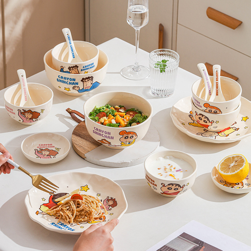 クレヨンしんちゃん 新陶器食器 丼 家庭用 かわいい皿セット ご飯 スープボウル 箸 スプーン ファミリーシリーズ|undefined