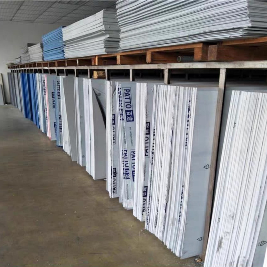 PVC板蓝 灰 瓷白 黄白色硬板聚氯乙烯板耐酸碱防火绝缘CPVC塑胶板