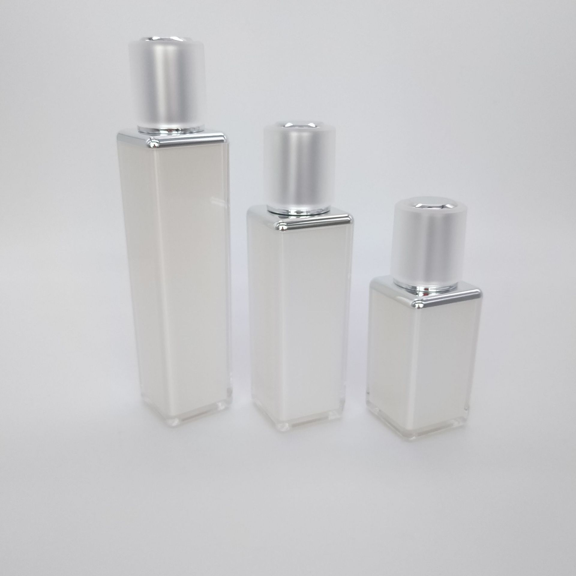30ml/50ml/80ml/100ml/120ml亚克力四方乳液瓶 拍拍乳喷雾瓶