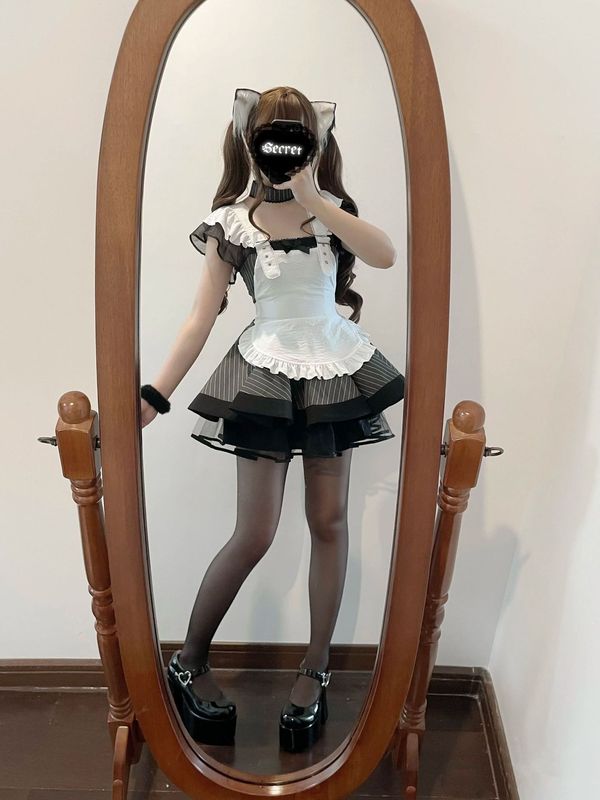 レトロな黒と白のストライプロリータメイド服サブカルチャー日本のかわいいエプロンスーツコスプレドレス|undefined