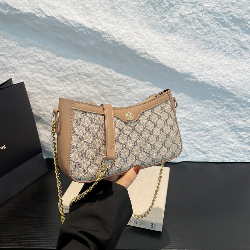 2023 New Single Shoulder Crossbody Chain Underarm Bag European and American Cross-Border E-Commerce Supply Wide Shoulder Strap Women's Bag
