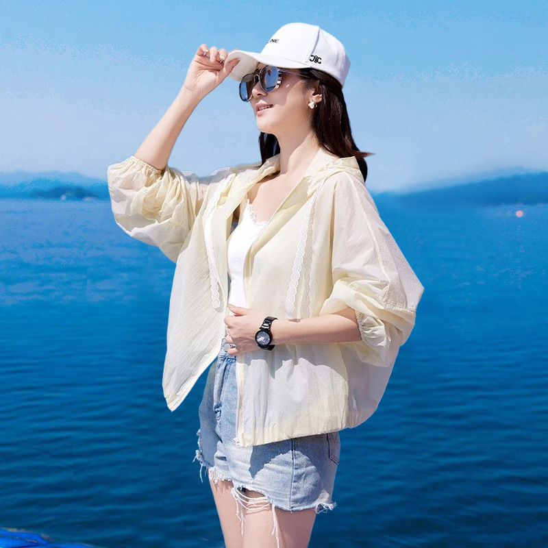 レースデザイン日焼け止め服 2025 夏の新しいアウトドアレジャースポーツ女性の軽量通気性フード付き日焼け止め服|undefined