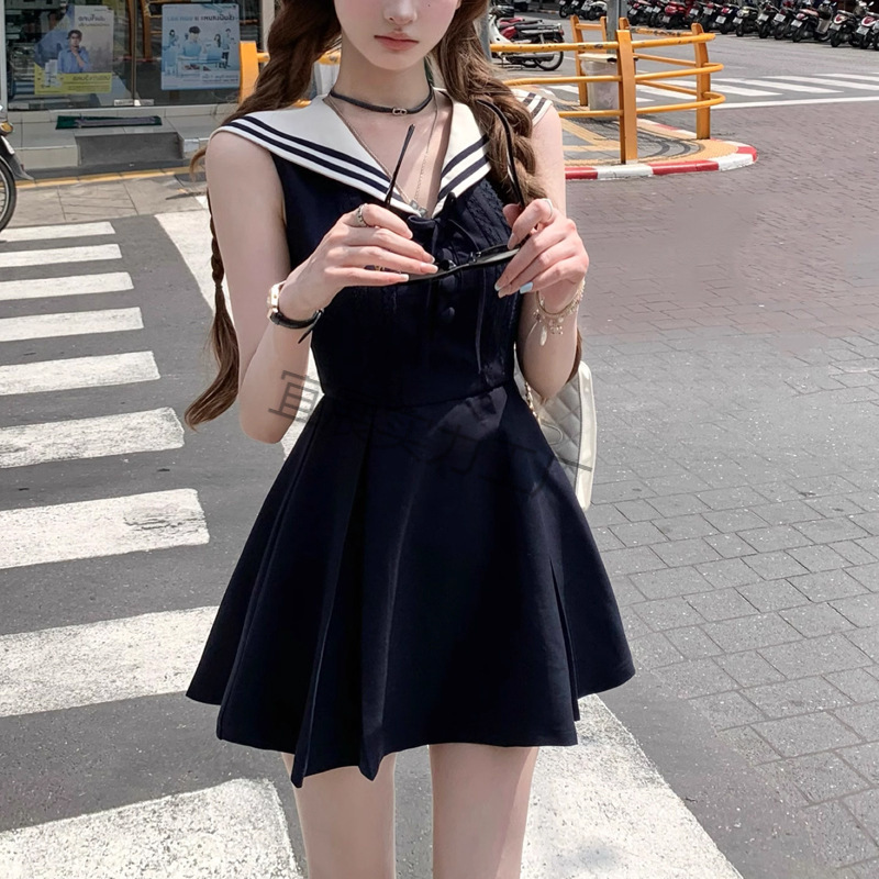 25/Ss First Visit to Roppongi: Navy Collar Cotton Ruffle Sleeveless Dress in Off-White & Navy Blue for Petite Sizes 25/Ss First Visit to Roppongi: Navy Collar Cotton Ruffle Sleeveless Dress in Off-White & Navy Blue for Petite Sizes