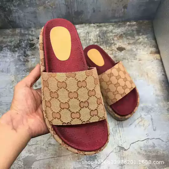 Factory Direct Sales 2022 New Style Home Mickey Embroider Printed One-Line Sandals Platform Thick Soles for Outer Wear Casual and Versatile