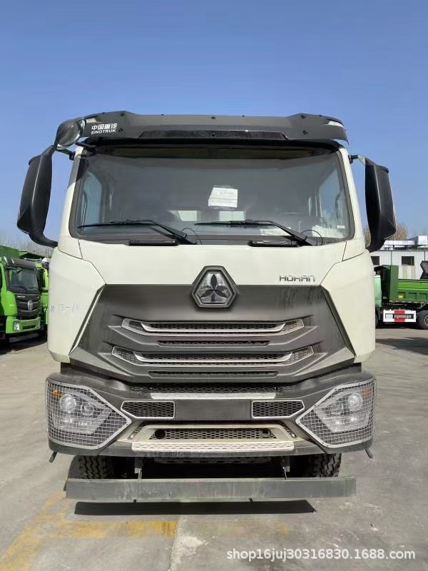 出口WD615.47发动机371马力中国重汽豪瀚N自卸车配件18953179828