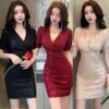 V-neck design with a sense of luxury， night court sequin dress
