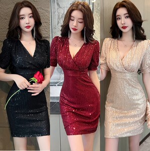 V-neck design with a sense of luxury， night court sequin dress