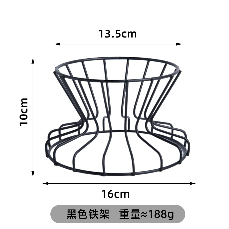 검은 철제 프레임