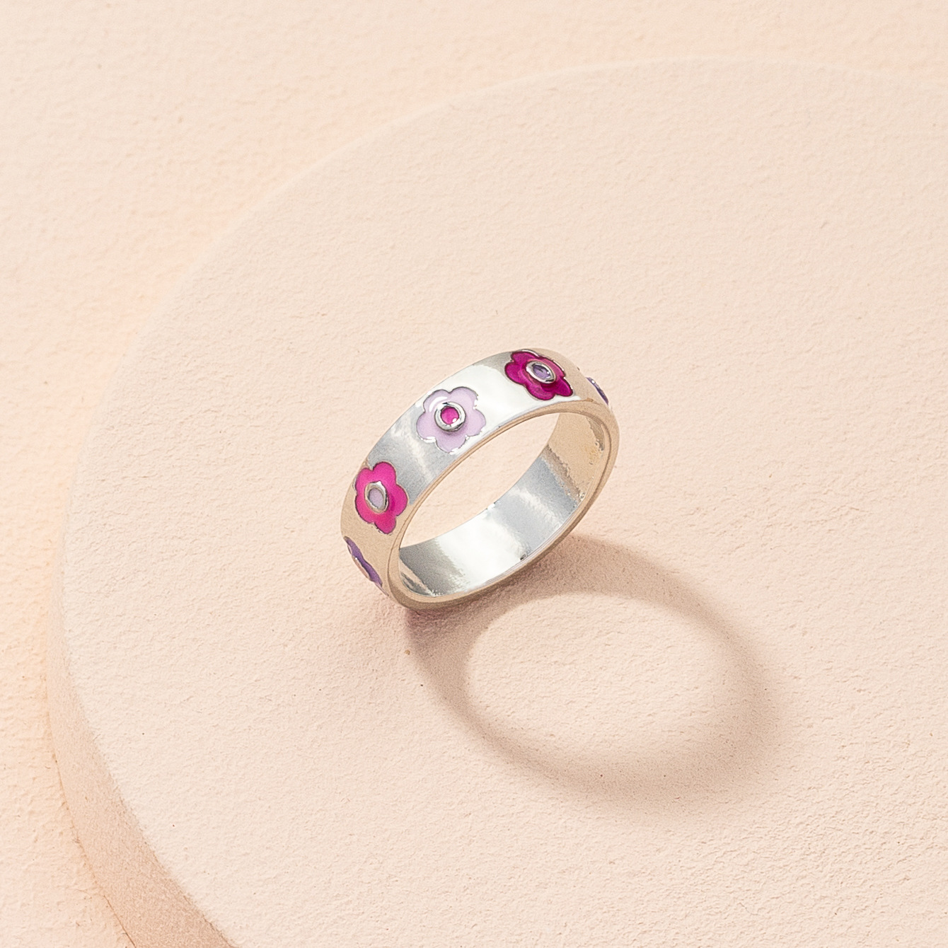 retro simple flower alloy ring