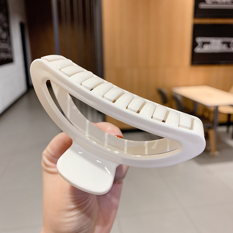 Gran volumen de cabello, horquilla larga, sentido avanzado femenino 2025 nuevo clip de agarre completo, clip de tiburón, tocado, horquilla