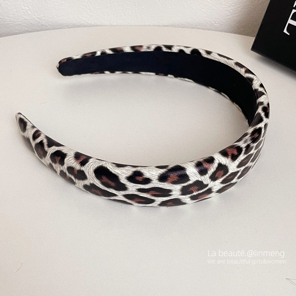 Diadema superior de cráneo alto Diadema de fragancia pequeña negra de alta calidad Diadema de estilo perla coreana arco simple cueva para el cabello accesorios para el cabello femenino