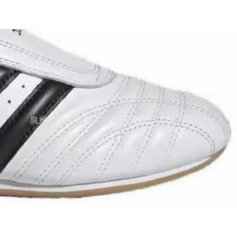 Zapatos de Putian, versión alta Samba, diseño original, Año de la Serpiente, zapatillas versátiles de suela gruesa que aumentan la altura, de color rojo para el campus, modernas y versátiles.