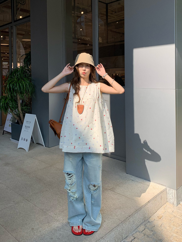 荒荒家 刺绣花朵背心2025夏季新款法式初恋无袖上衣马甲外套女|undefined