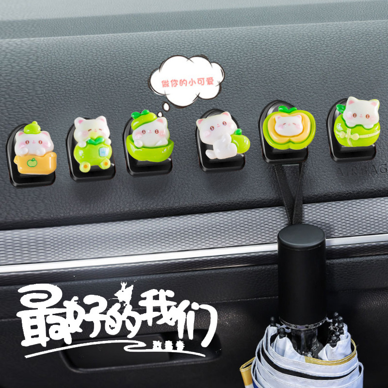 Lindo adorno de coche de gatito de manzana verde adorno de pantalla de navegación de consola central de coche de dibujos animados adorno de cabeza