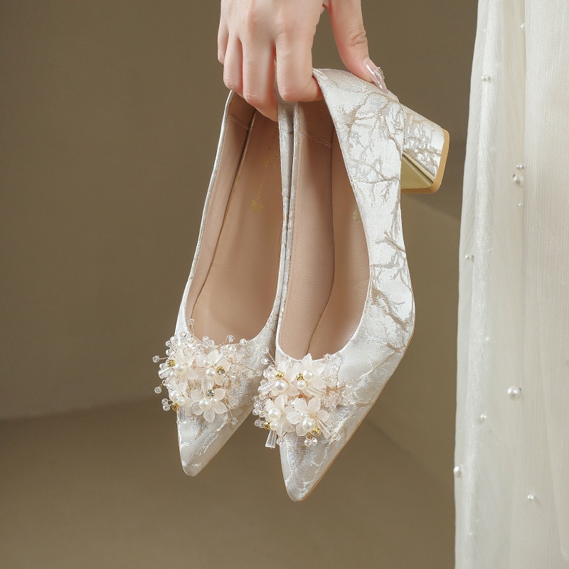 Pointed Toe Pearl Chunky Heel Wedding Shoes for Bride and Bridesmaid
