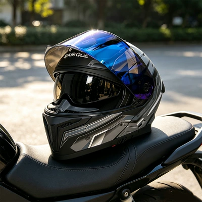 Motosiklet kaskı (dəbilqə) – helmet with built-in Bluetooth slot