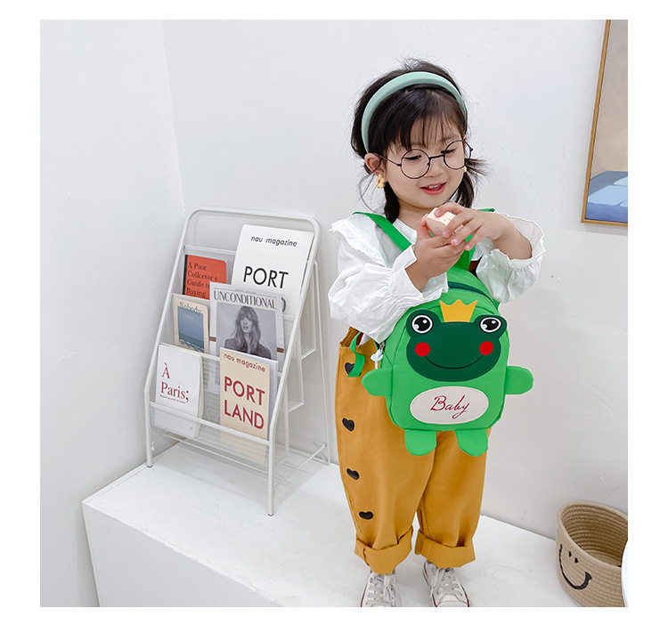 Kindergarten schoolbag for children, boys and girls, 1-3-5 years old, anti-wandering rope, cute frog, double-shoulder baby small backpack undefined