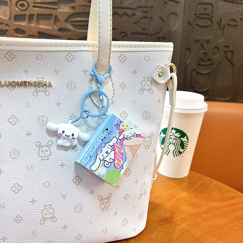 Creativo nuevo llavero de caja mágica divertido descompresión pequeño juguete bolsa accesorios garra colgante pequeño regalo al por mayor