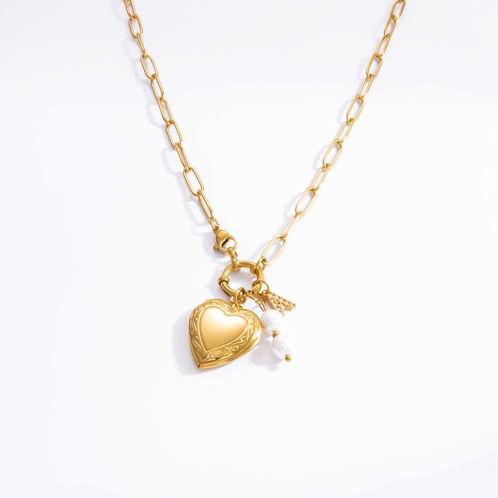 Daily Occasion PVD Coated Real Gold Plated 18K Gold Heart Shape 304 Stainless Steel IG Style Waterproof Non Tarnish 304 Stainless Steel Pendant Necklace