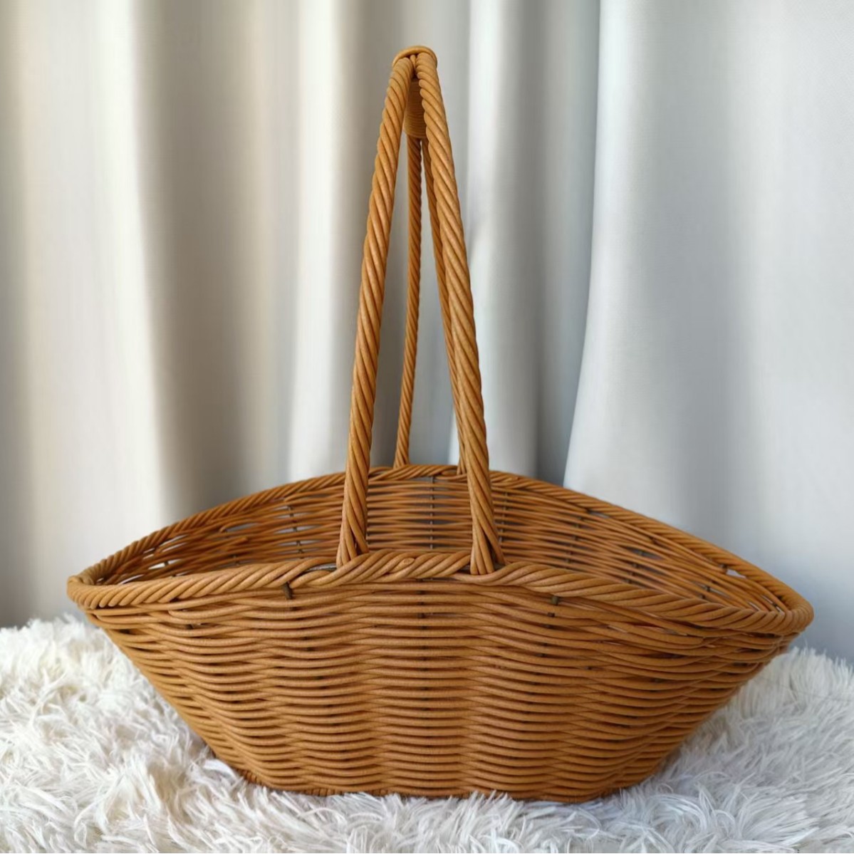 Cesta Tejida de Flores de Vid, Hecha a Mano y Decorativa para Fiestas y Arreglos Florales image 10