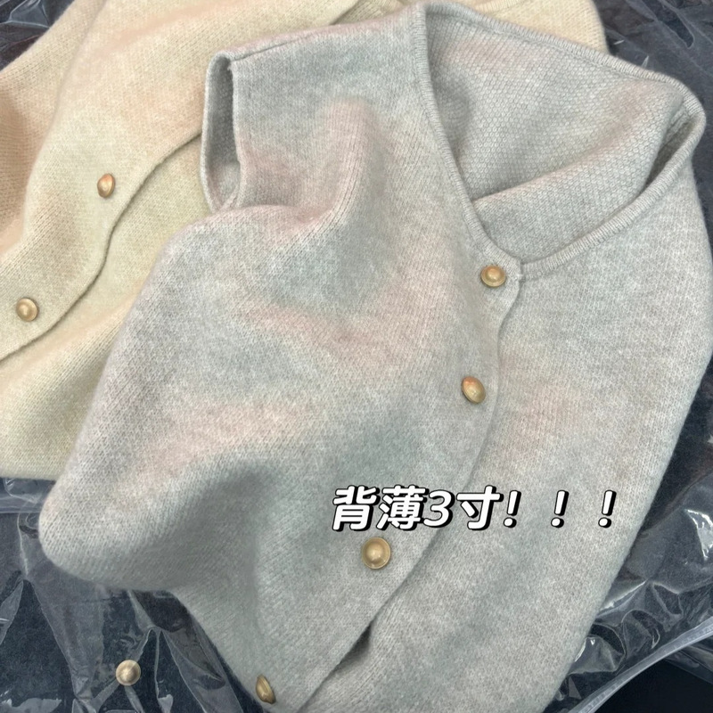 Simple Lazy Style Small Gold Button Knitted Cardigan Sweater Women's Autumn and Winter Loose Stacked Waistcoat Sleeveless Top Vest Simple Lazy Style Small Gold Button Knitted Cardigan Sweater Women's Autumn and Winter Loose Stacked Waistcoat Sleeveless Top Vest