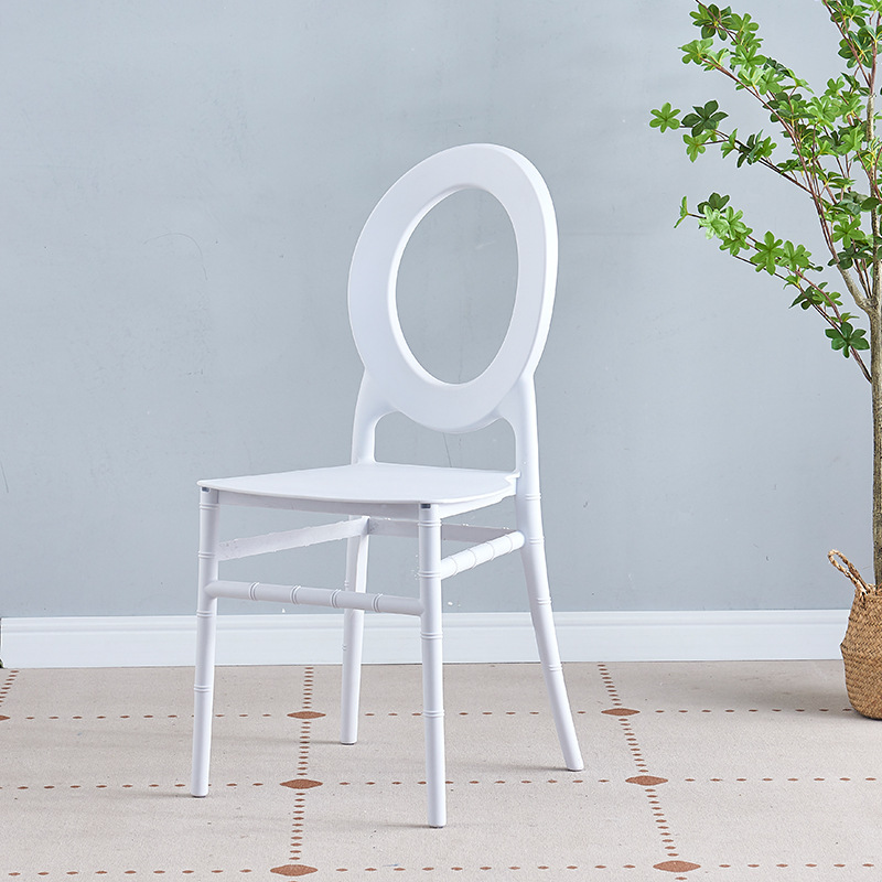 Fabricantes de sillas de bambú, césped al aire libre para bodas, sillas de comedor, sillas de plástico casuales, sillas blancas PP