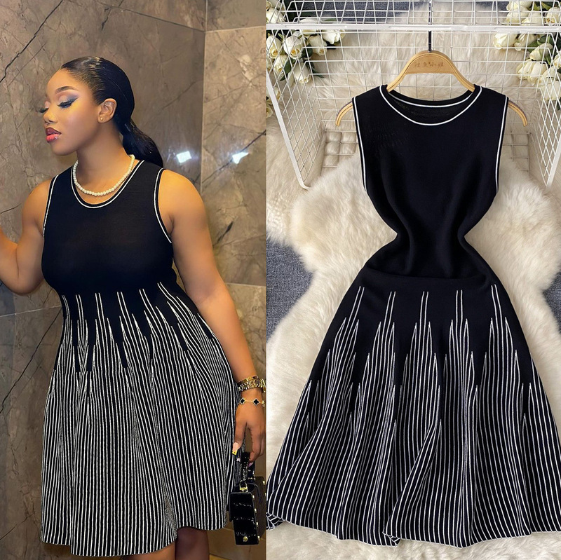 European and American style simple sleeveless round-neck striped knit dress for women, summer waist-cinching design, niche fairy mid-length dress European and American style simple sleeveless round-neck striped knit dress for women, summer waist-cinching design, niche fairy mid-length dress