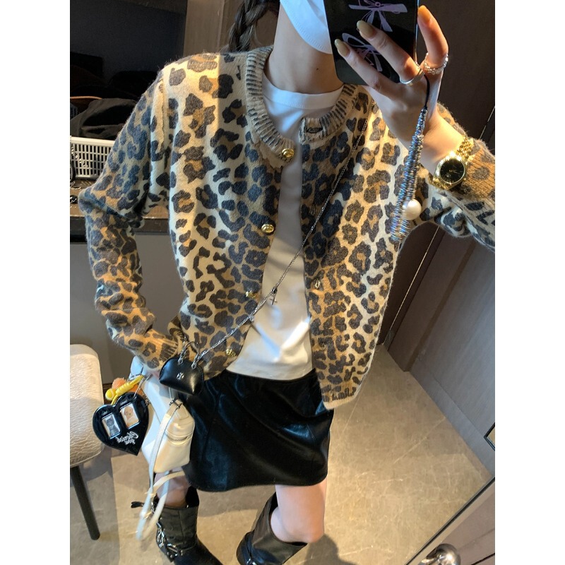 Mochi Millennial Hot Girl Style American Retro Gold Button Leopard Print Versatile Slimming Round Neck Knit Cardigan Mq0854