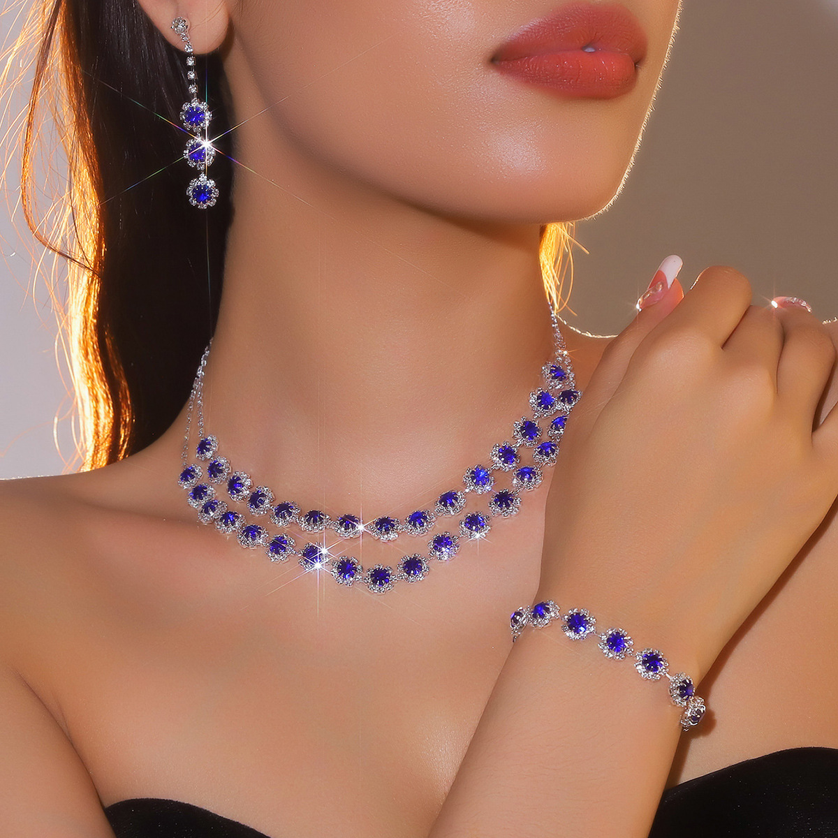 hot selling fashion sparkling rhinestone necklace earrings bracelet set Luxury temperament necklace earrings 3 piece set_senzul.com