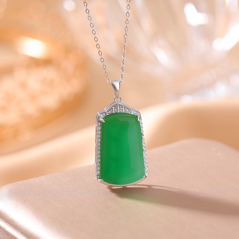 Mặt dây chuyền bạc S925 hình hươu đính đá chalcedony xanh – phong cách cổ điển sang trọng — Chalcedony xanh (không có chuỗi)