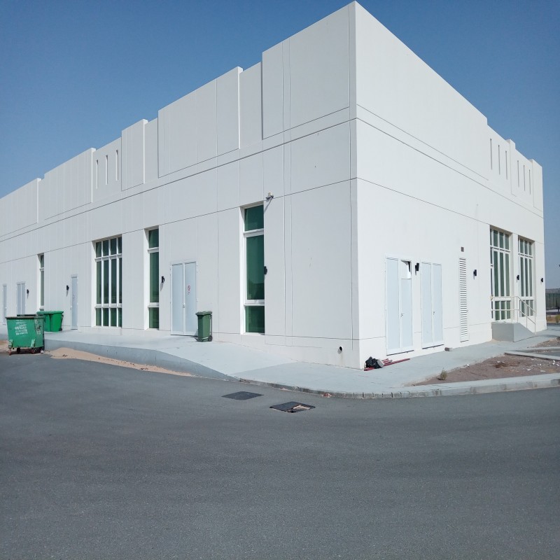 聚氯乙烯胶，是工程建造一道工序。