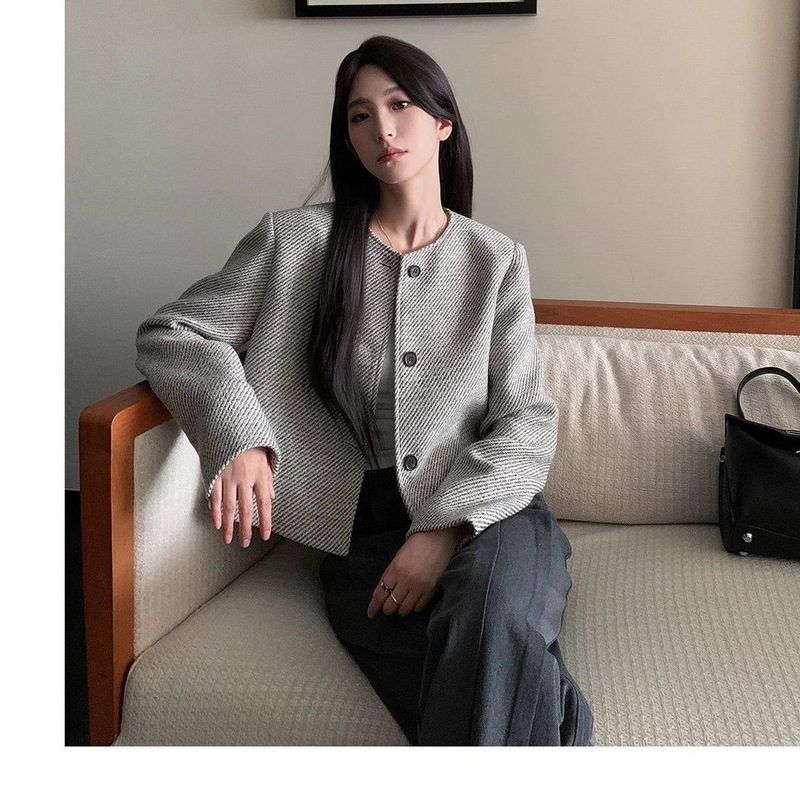 复古圆领小香风外套女秋季小个子高级感条纹宽松名媛千金短款上衣|undefined