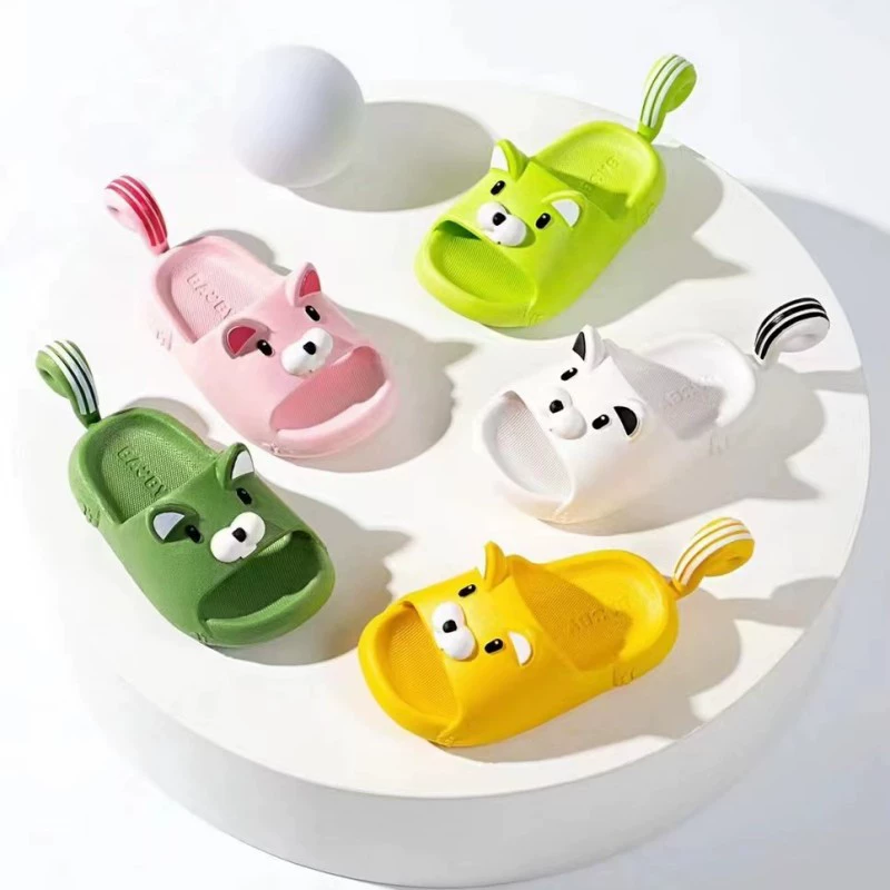 Новые детские тапочки, летние новые детские домашние тапочки для девочек с мультяшным нескользящим мягким дном для мальчиков