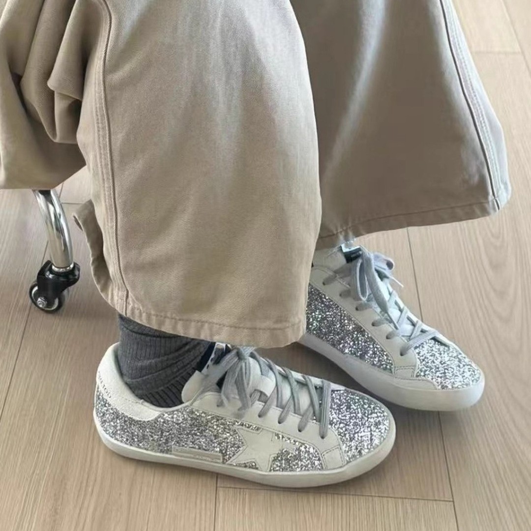 Sheepskin Version~Vintage Distressed Star-Patterned Sneakers for Women, with Hidden Height Increase, Casual Sports Thick-Soled Lace-Up Trainers, German Training Shoes