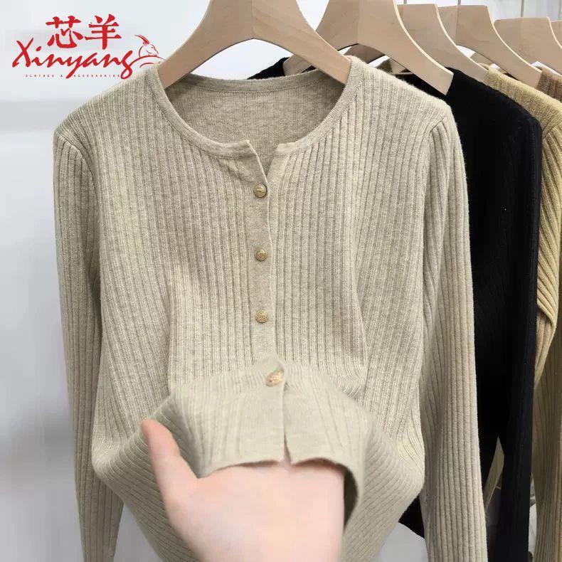 Women's wool knit cardigan, 2026 autumn/winter new design, stylish and unique sweater coat, long-sleeved top Women's wool knit cardigan, 2026 autumn/winter new design, stylish and unique sweater coat, long-sleeved top