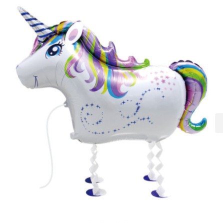 Pasear el globo del perro flotando en el aire, caminar en el mercado nocturno, montar un puesto, globos de animales, perro rojo neto, montar un puesto, caminar, perro globo