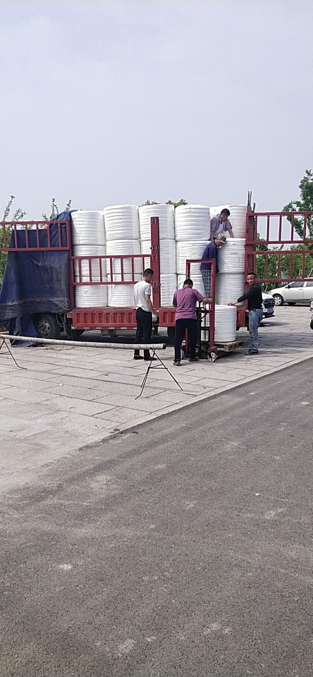 整卷水刺无纺布边料