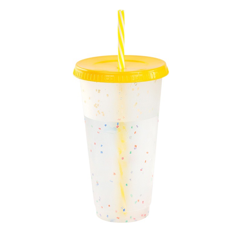Color creativo que cambia la taza de paja color frío que cambia la taza plástica de los PP grande 700ml gran capacidad que bebe la taza al por mayor de la fábrica