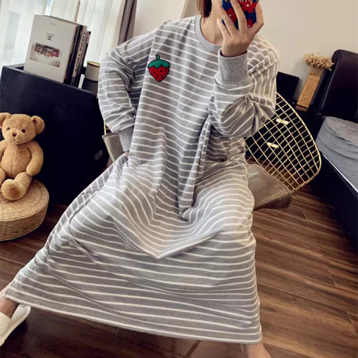 Primavera y otoño 2024 nuevo camisón manga larga Internet Celebrity ins estilo suelto bordado rayas fruta vestido desgaste del hogar