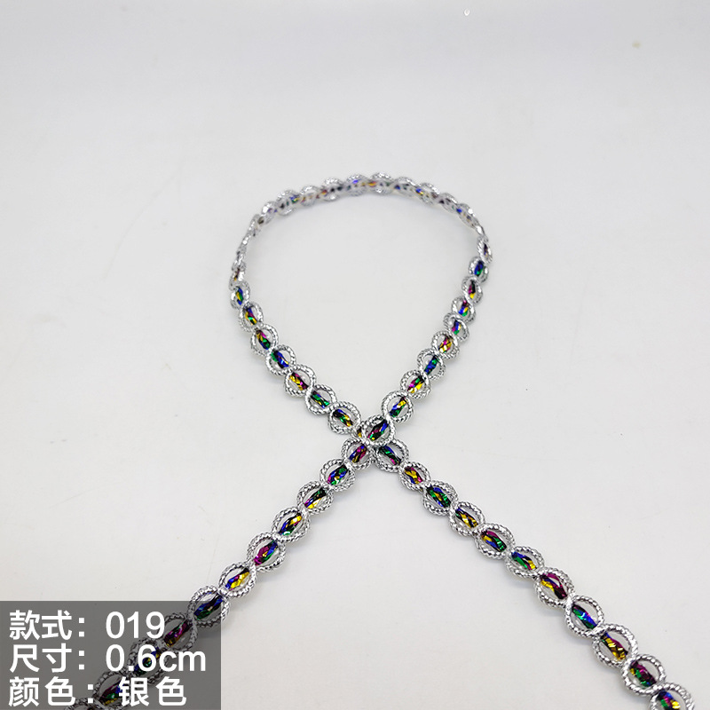 Colorido encaje de oro y plata perlas de triángulo de seda al por mayor de oro y plata cebolla diente borde DIY rendimiento accesorios de ropa estilo étnico cinta