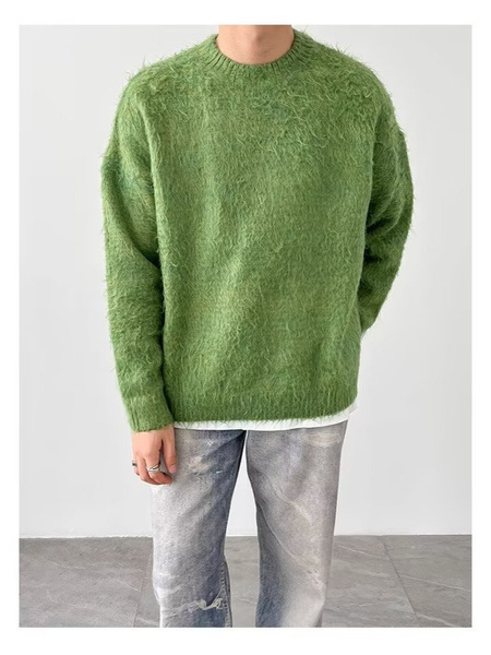Men's casual knitted atmospheric sweater with a round collar