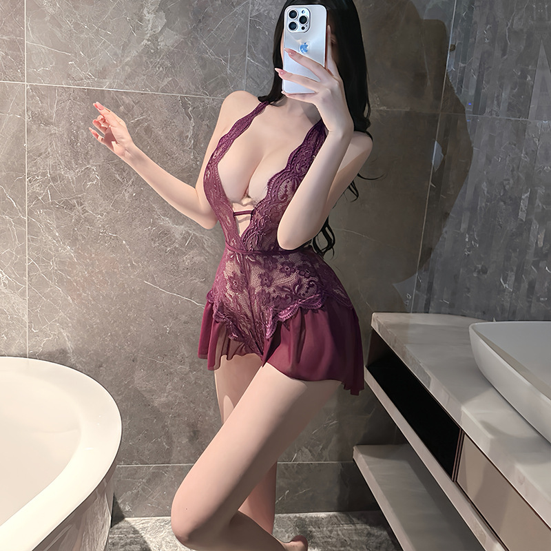 보라색 점프수트