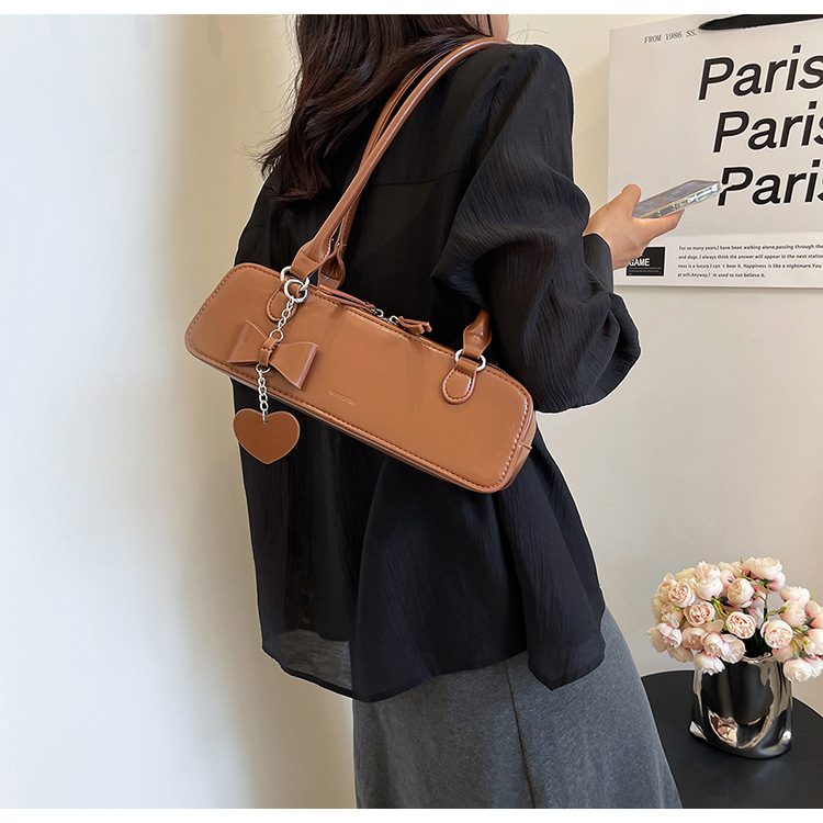 Texture and Western Style Small for Women 2024 New Versatile Single Shoulder Underarm French Niche Design Stick Bag_voghion.com