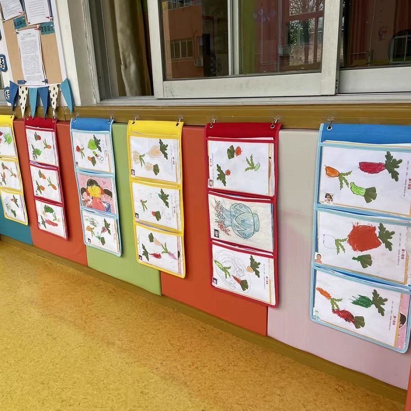 作品收纳袋幼儿园展示挂袋可挂式图书墙上门后收纳学校幼儿美术袋