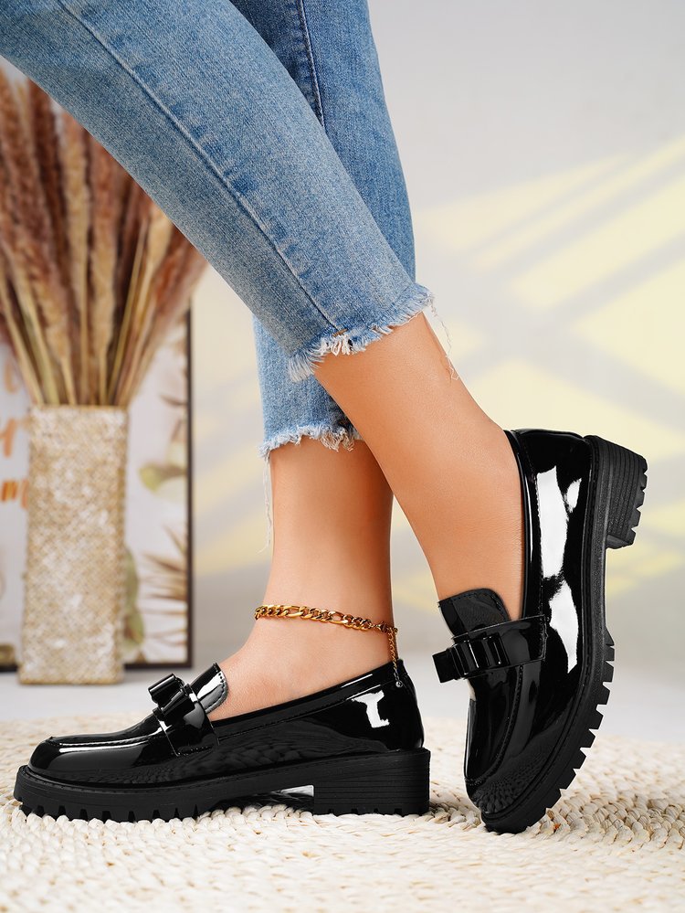 Neue Vintage-Loafer aus Lackleder mit glänzender Quaste und mittlerem Absatz in Übergröße, modische Freizeitschuhe_voghion.com