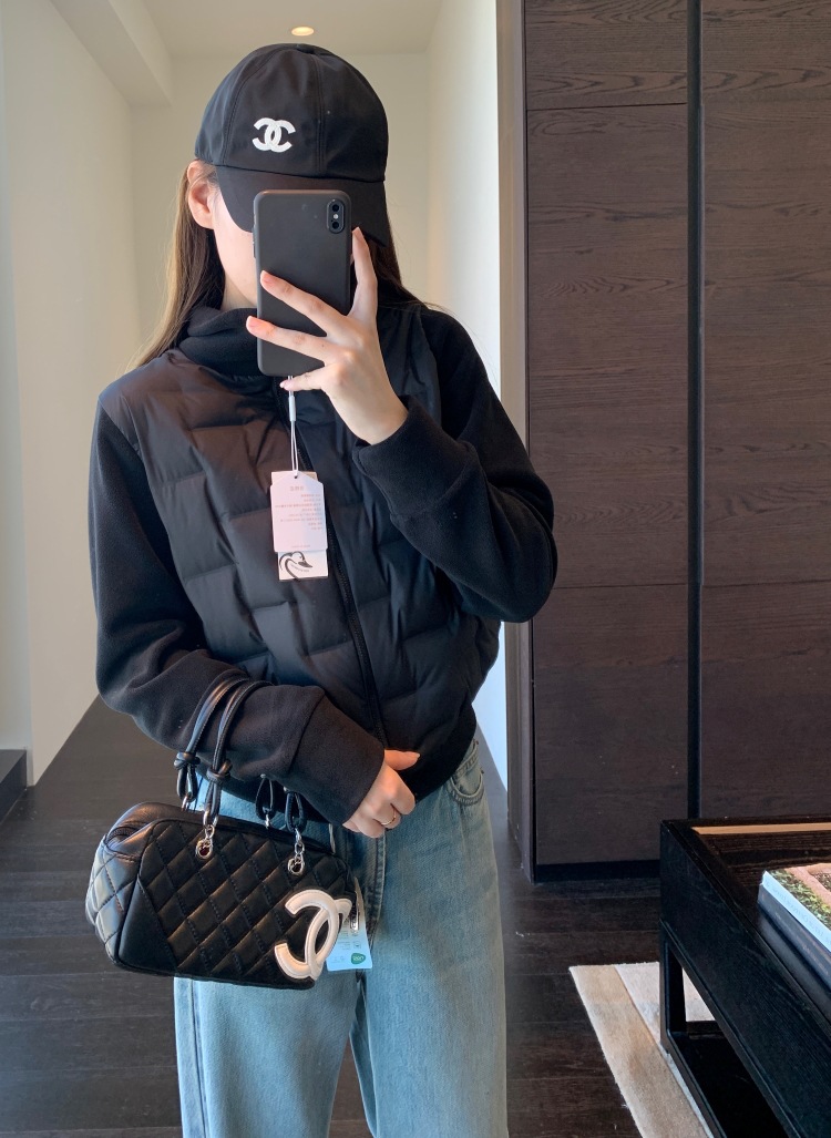 검은색