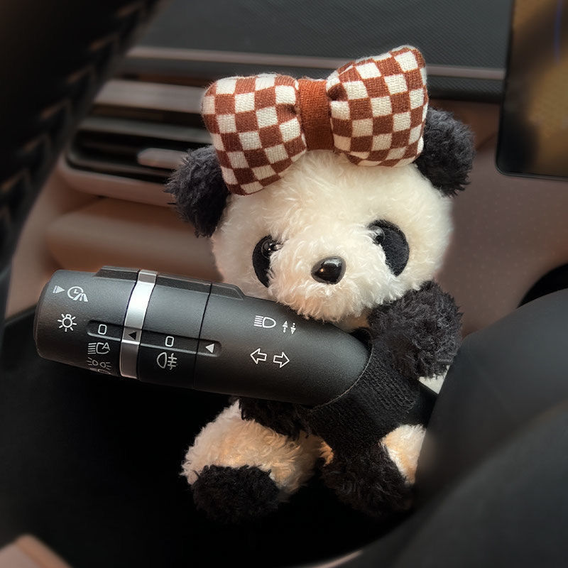 Decoraciones de automóviles para interiores de automóviles para muñecas panda 2025 nuevas luces de dirección limpiaparabrisas muñecas